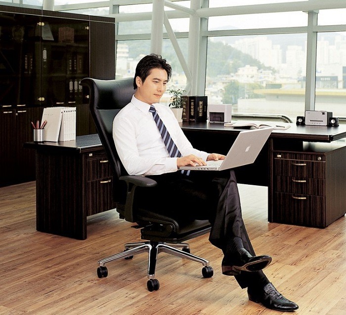 Cao Thịnh Phát sửa ghế văn phòng uy tín